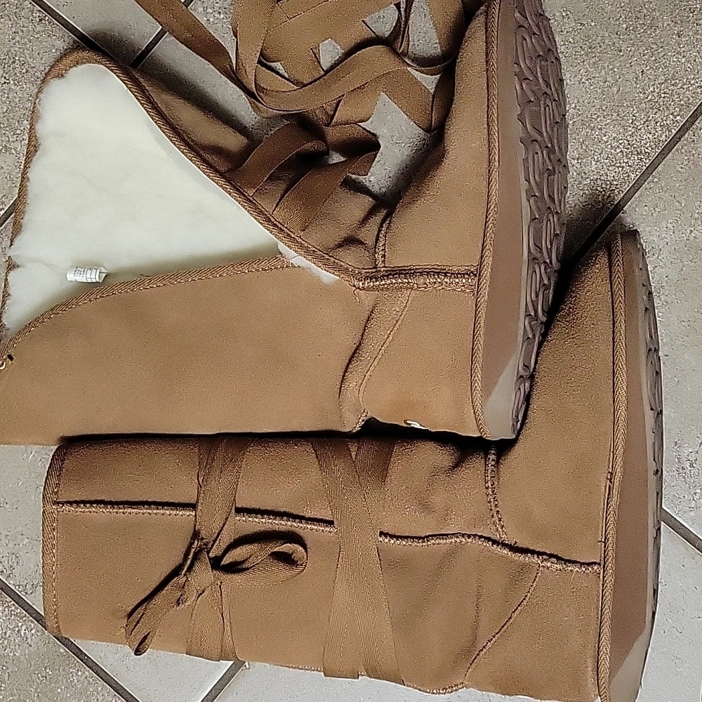 EMU Lace Up Suede Tan Sheep Wool Snow Boots